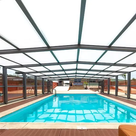 Semesterbostad O Cantinho Entre A Ria E O Mar - With Hot Water Pool Year Round -