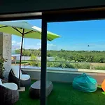 Semesterbostad O Cantinho Entre A Ria E O Mar - With Hot Water Pool Year Round *