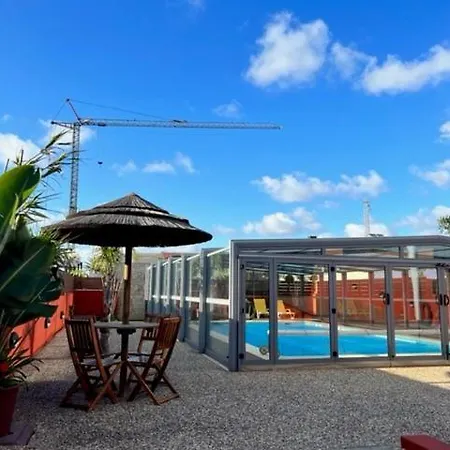 O Cantinho Entre A Ria E O Mar - With Hot Water Pool Year Round Сasa de vacaciones