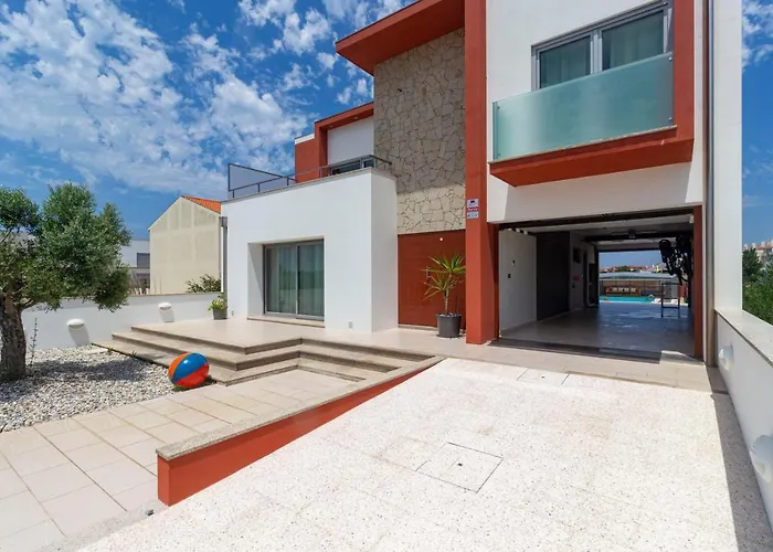 Casa de Férias O Cantinho Entre A Ria E O Mar - With Hot Water Pool Year Round