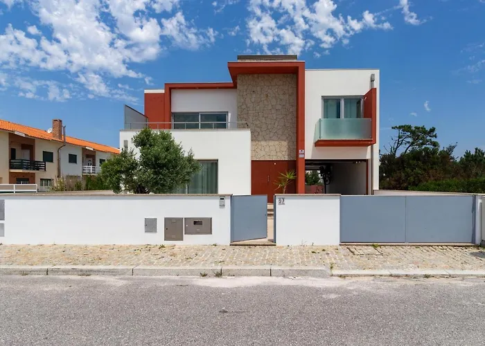 Casa de Férias O Cantinho Entre A Ria E O Mar - With Hot Water Pool Year Round *