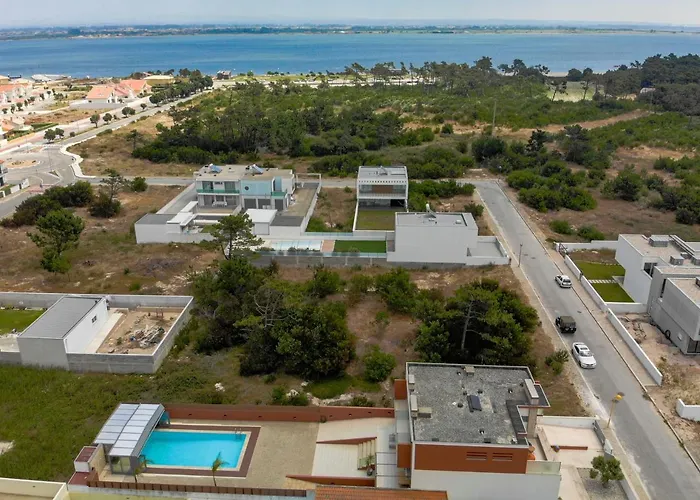 O Cantinho Entre A Ria E O Mar - With Hot Water Pool Year Round *