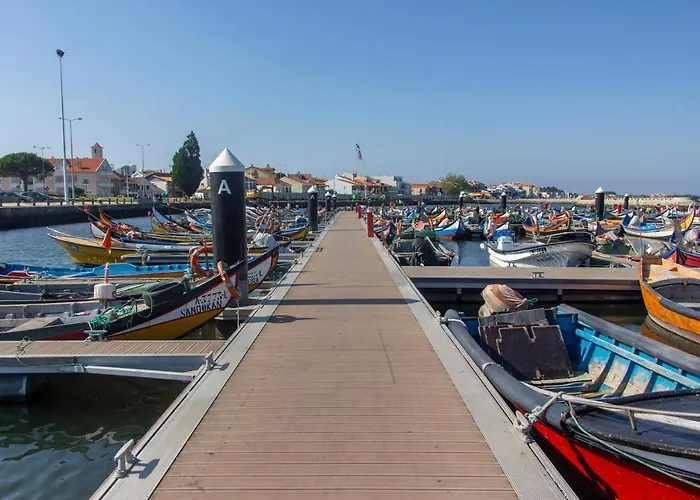 Casa de Férias O Cantinho Entre A Ria E O Mar - With Hot Water Pool Year Round *