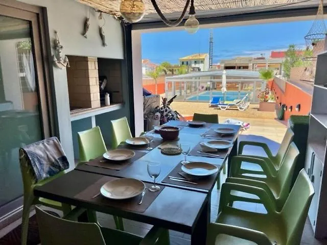 O Cantinho Entre A Ria E O Mar - With Hot Water Pool Year Round Casa de Férias *