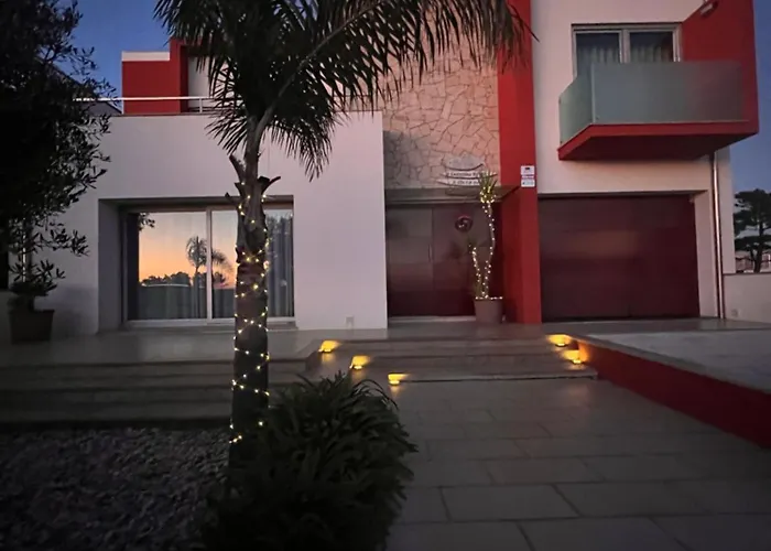 O Cantinho Entre A Ria E O Mar - With Hot Water Pool Year Round Casa de Férias *