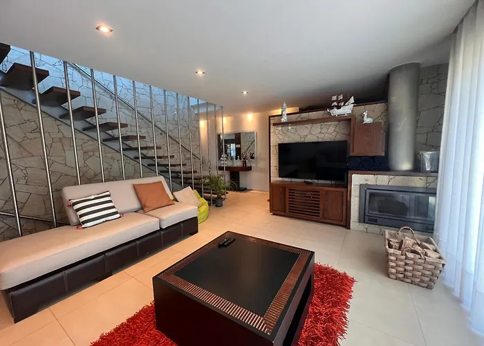 Casa de Férias O Cantinho Entre A Ria E O Mar - With Hot Water Pool Year Round *